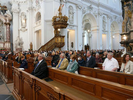 Diakonenweihe im Fuldaer Dom (Foto: Karl-Franz Thiede)